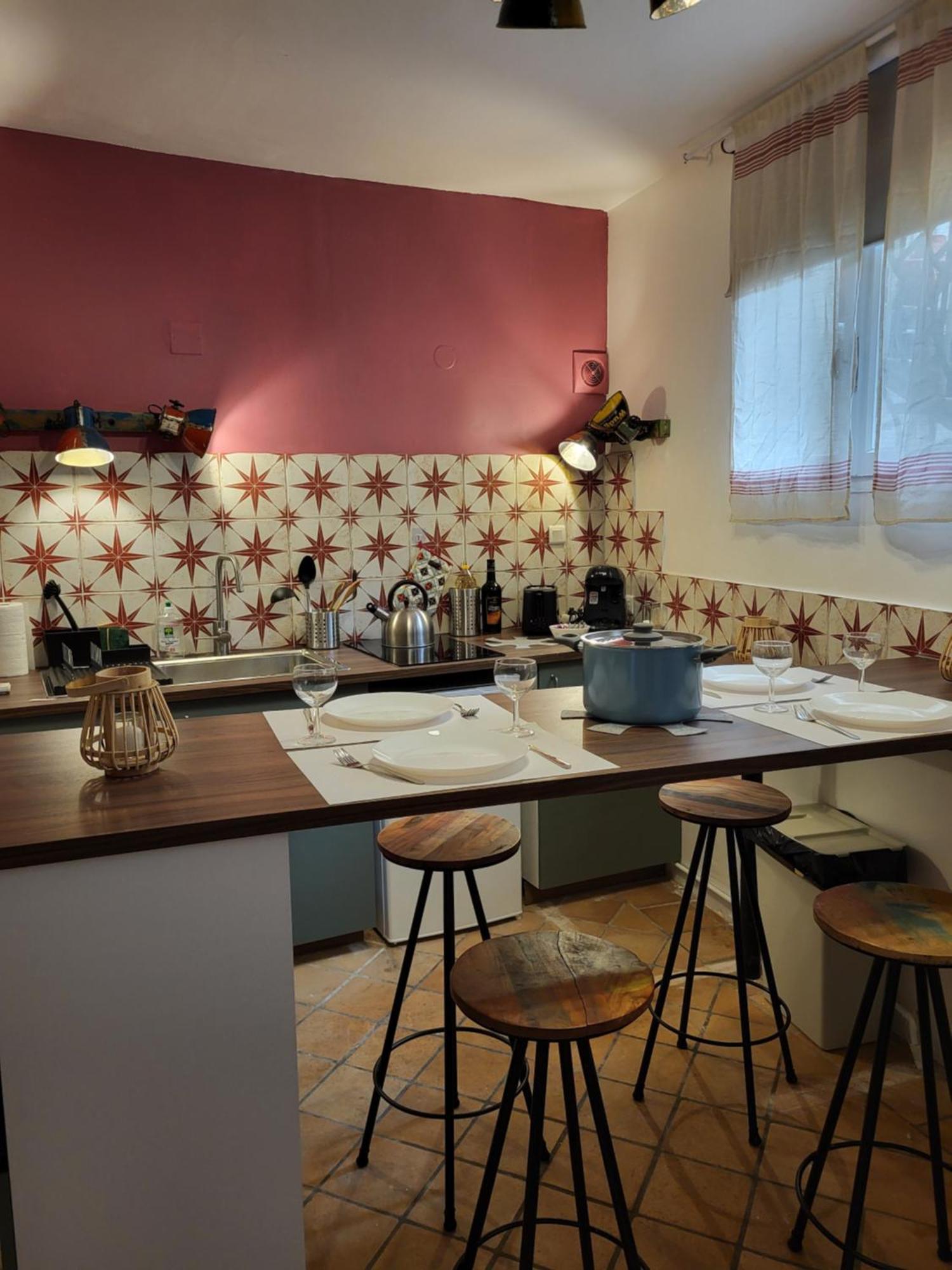 Apartment 2 Pieces Intramuros Place Pie *